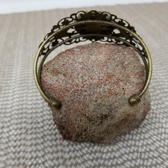 Bracelet with Vintage Brass Look - Picture 4 of 5